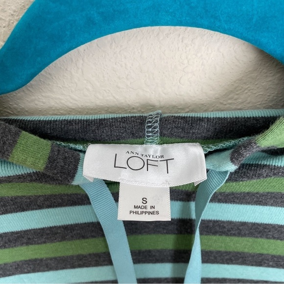 Ann Taylor Loft Vintage Y2K Hoodie Top - Picture 4 of 4